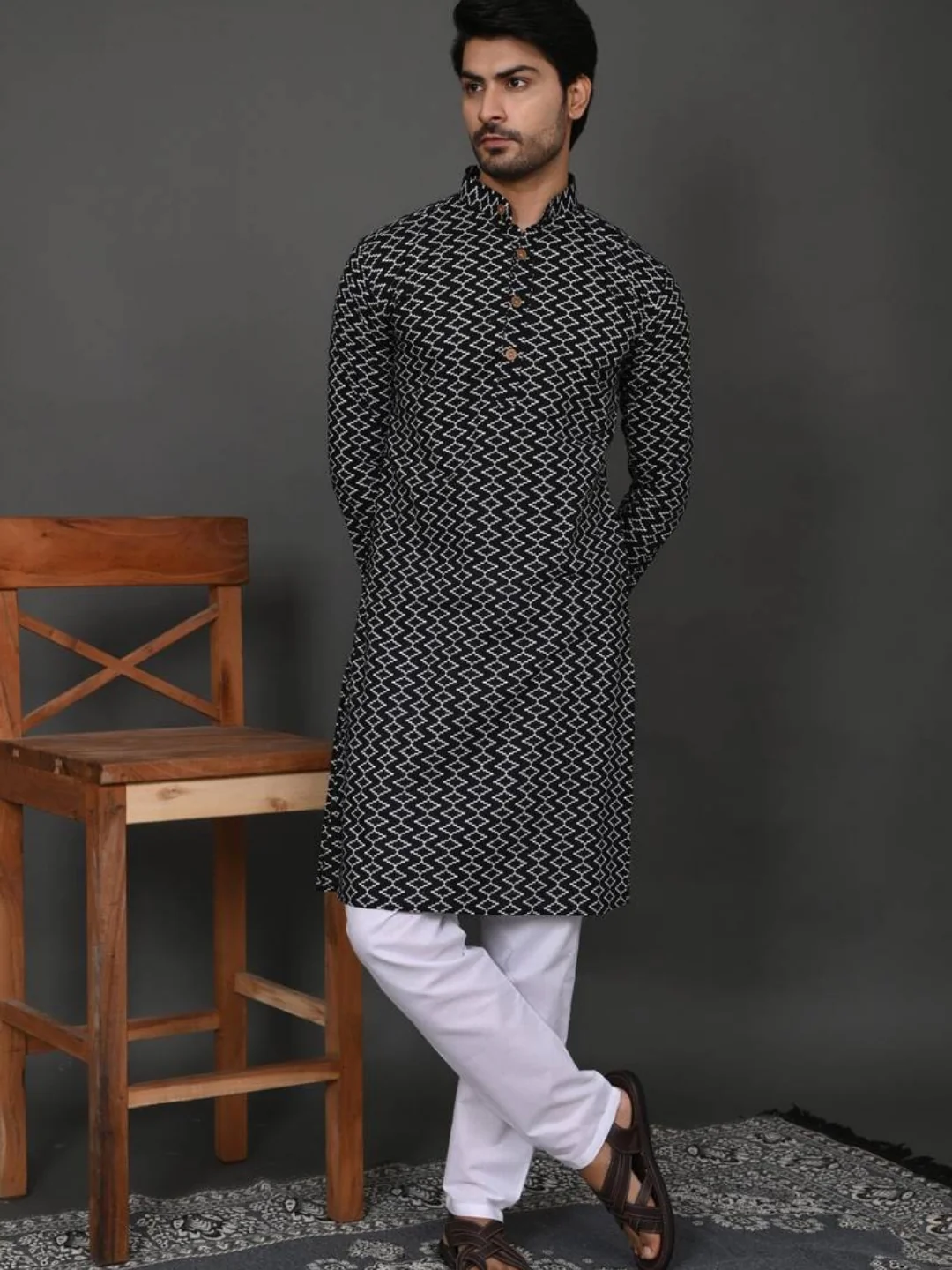 Black – White Chevron Long Kurta & Pyjama Set - Image 4