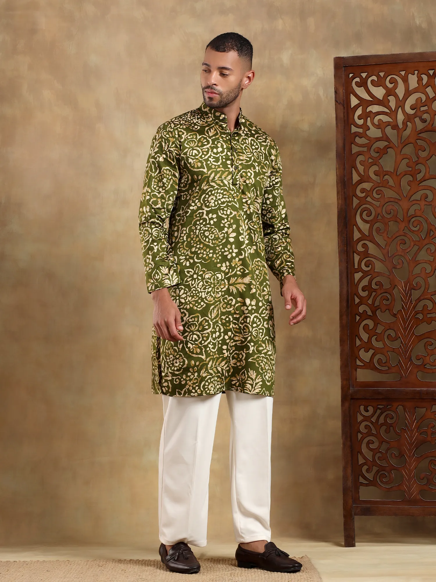 Olive Green Floral Printed Long Kurta - Image 5
